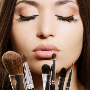 Beautician & Makeup Courses In Ludhiana